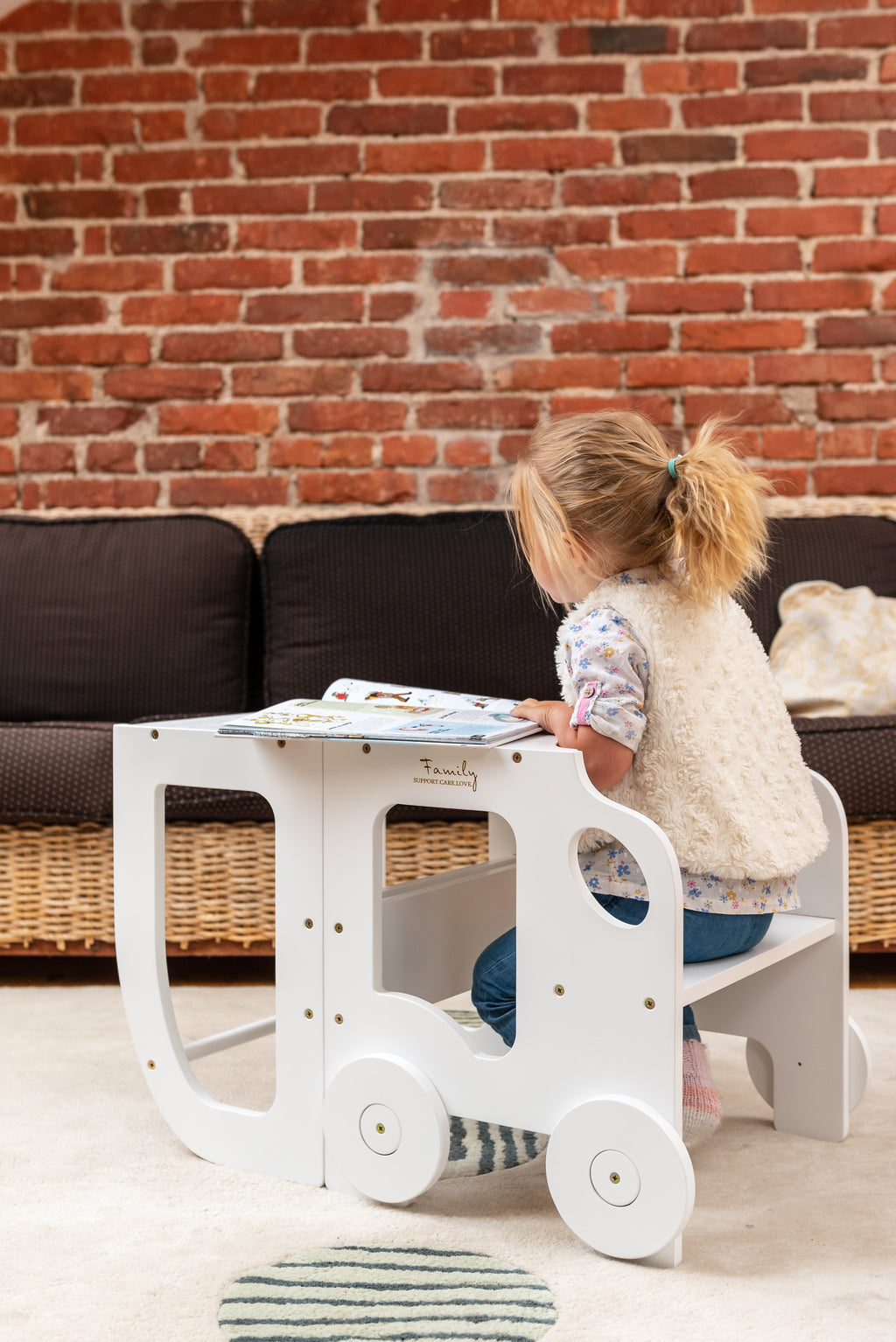 Autoköögi abiline / õppelaud Family-scl-lt