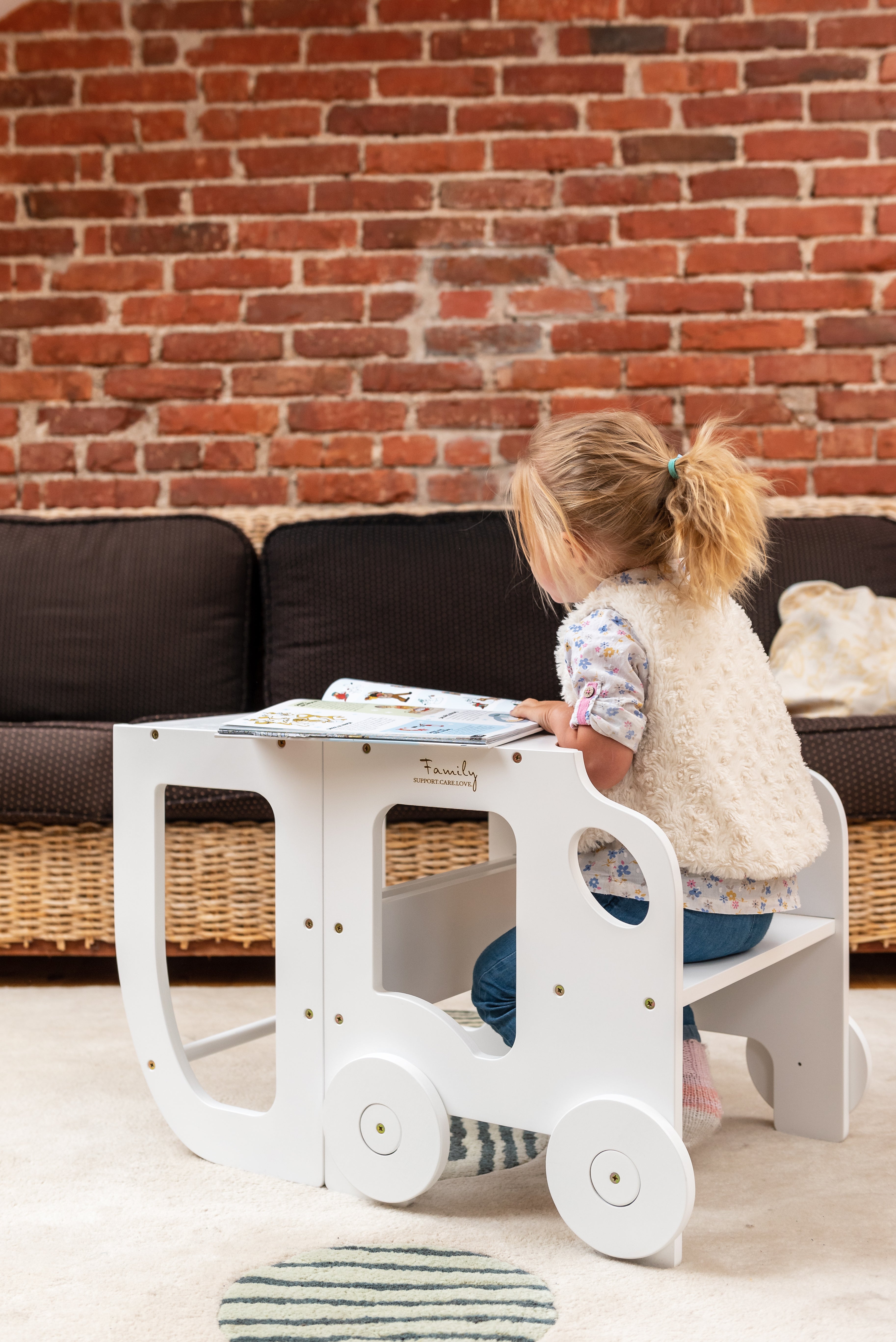 Autoköögi abiline / õppelaud Family-scl-lt