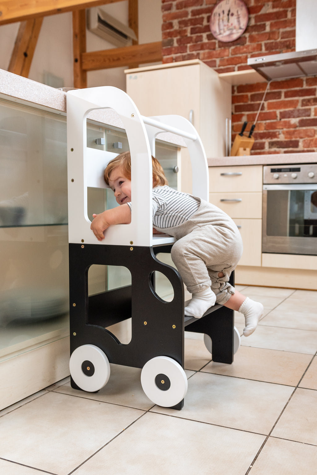 Autoköögi abiline / õppelaud Family-scl-lt