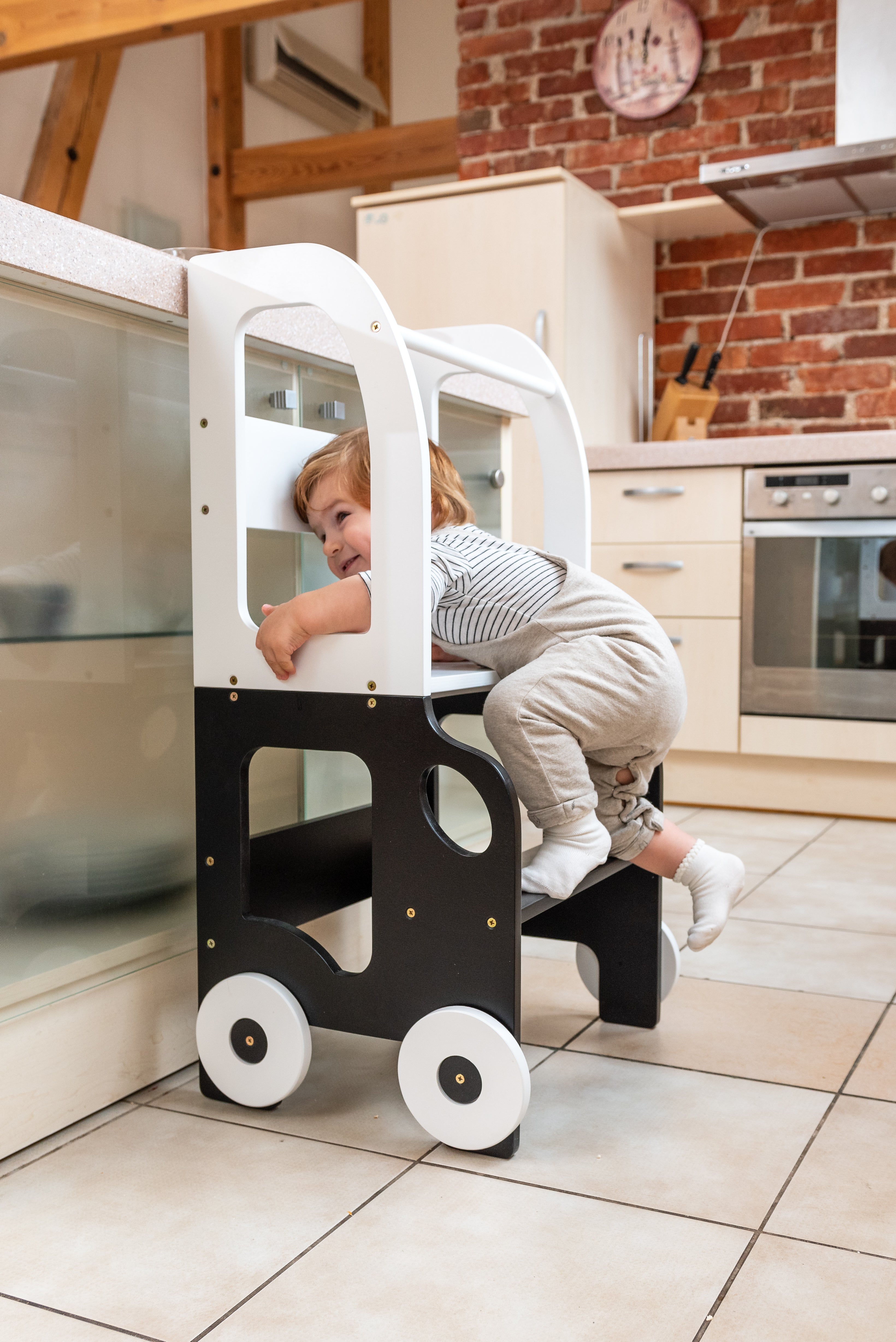 Autoköögi abiline / õppelaud Family-scl-lt