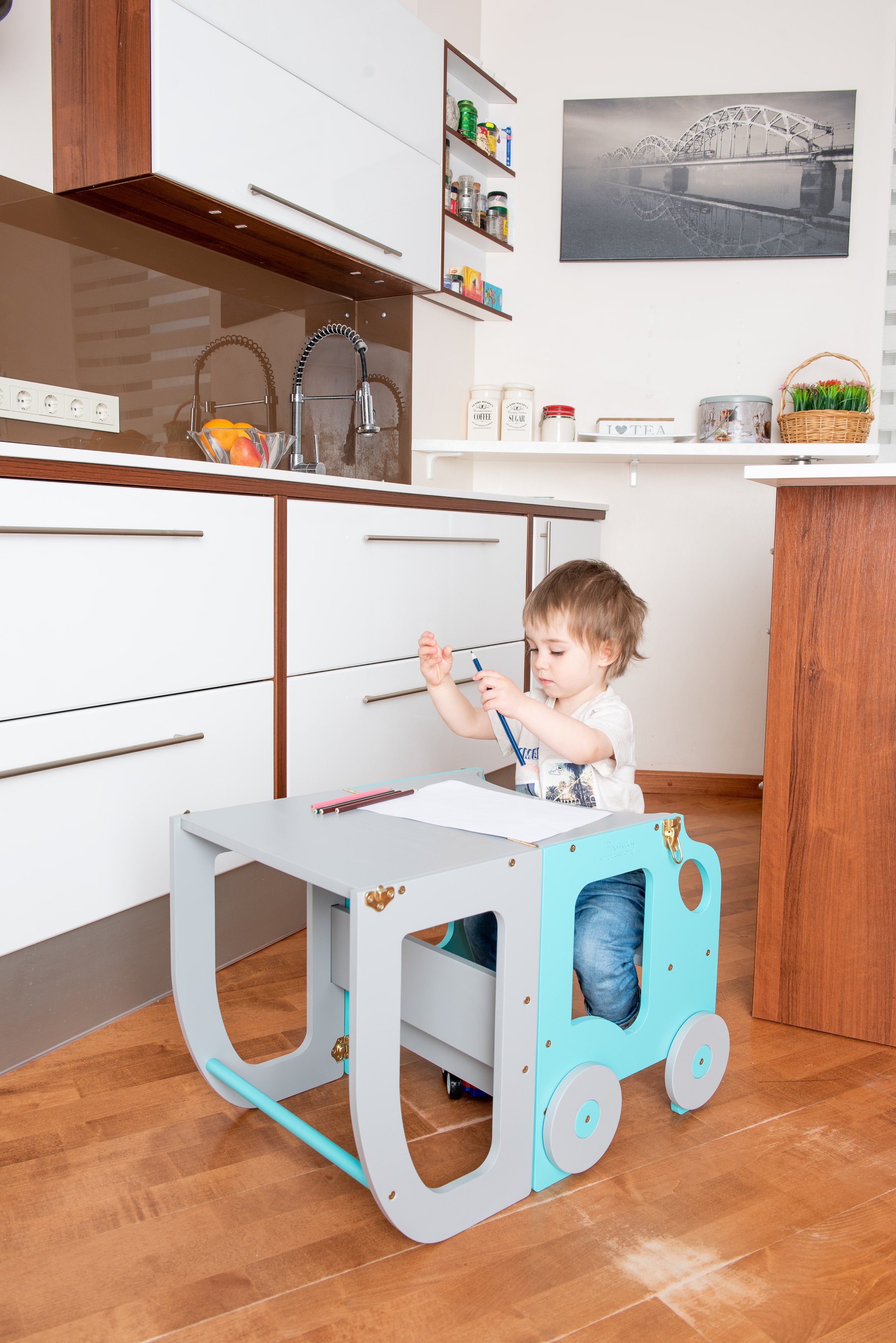 Autoköögi abiline / õppelaud Family-scl-lt