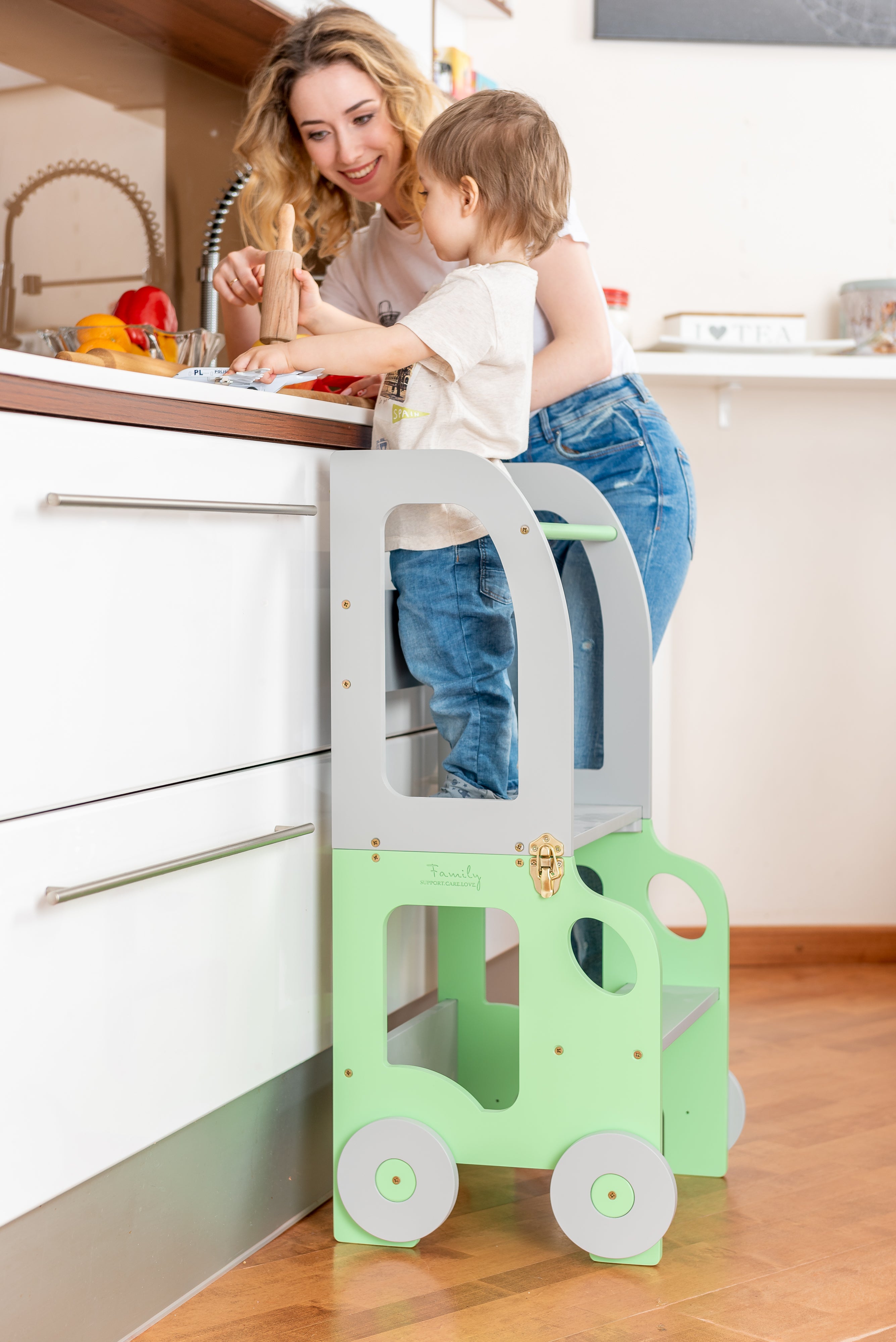 Autoköögi abiline / õppelaud Family-scl-lt