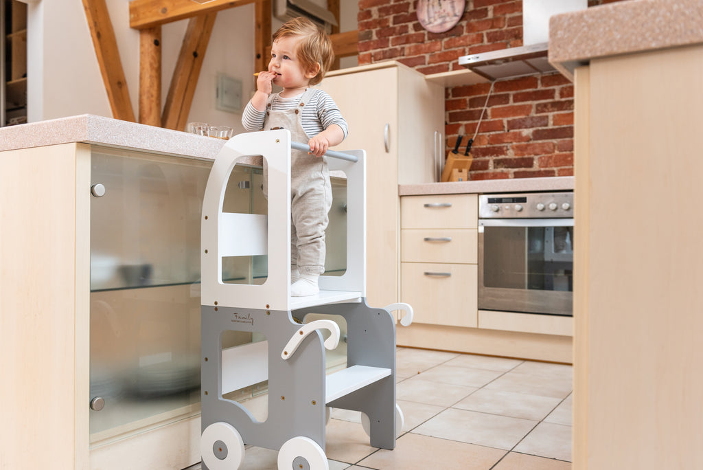 Family-scl köögiabiline/õppelaud kärudega