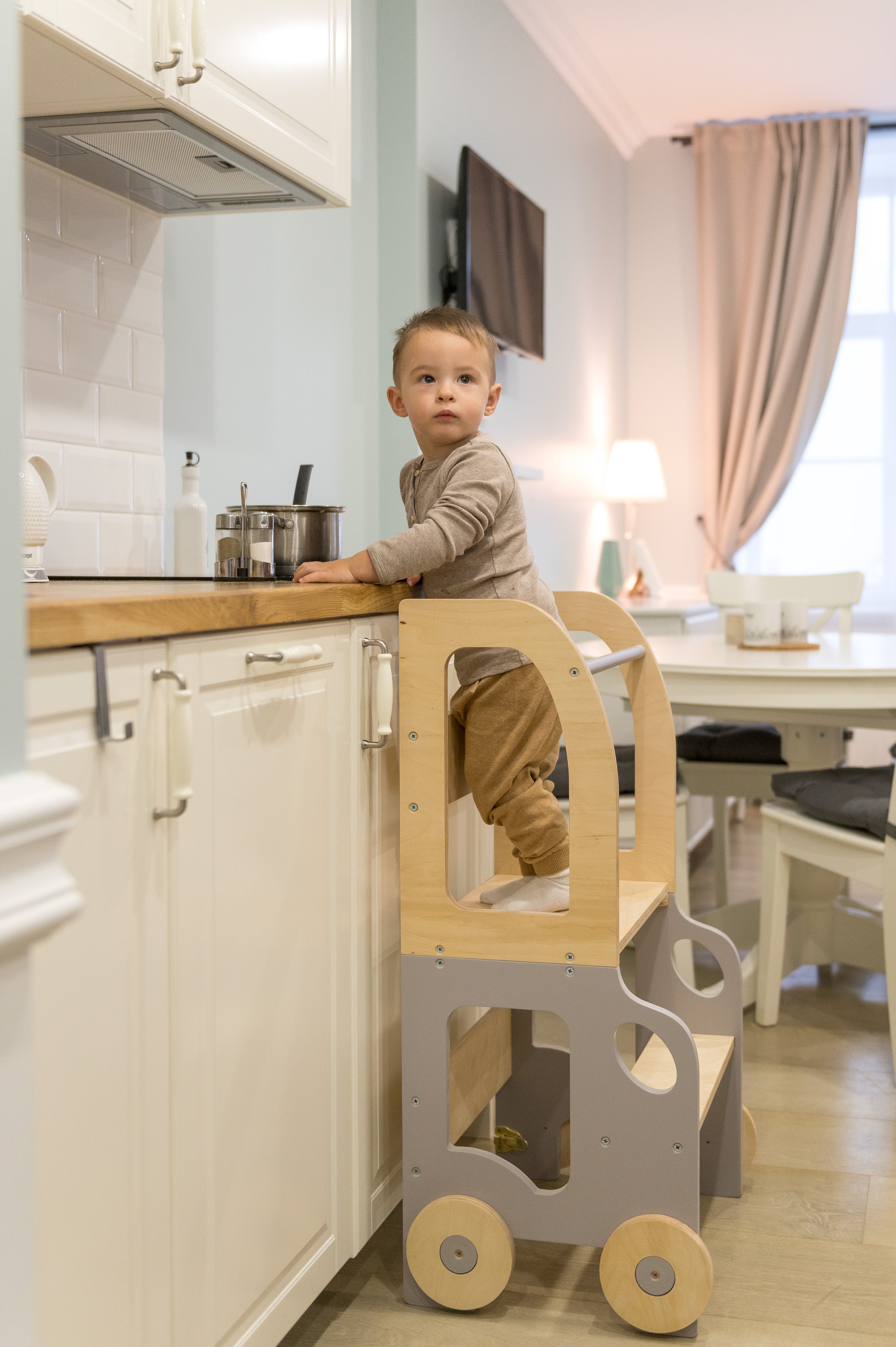 Autoköögi abiline / õppelaud Family-scl-lt