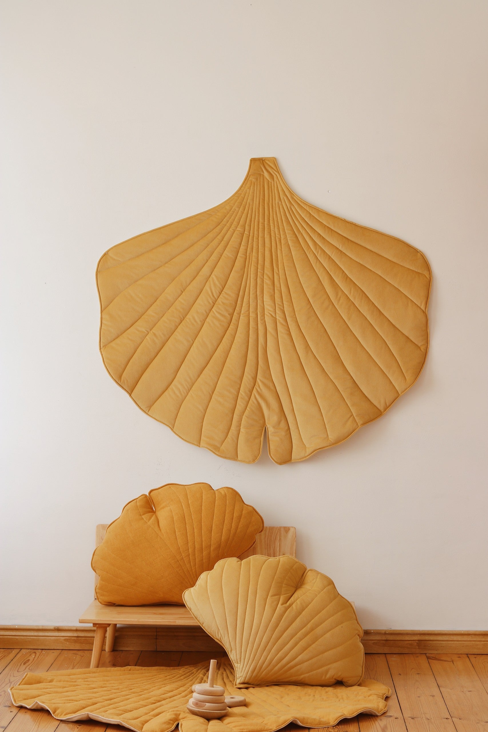 Organic Cotton and Velvet Ginkgo Leaf Playmat - Yellow